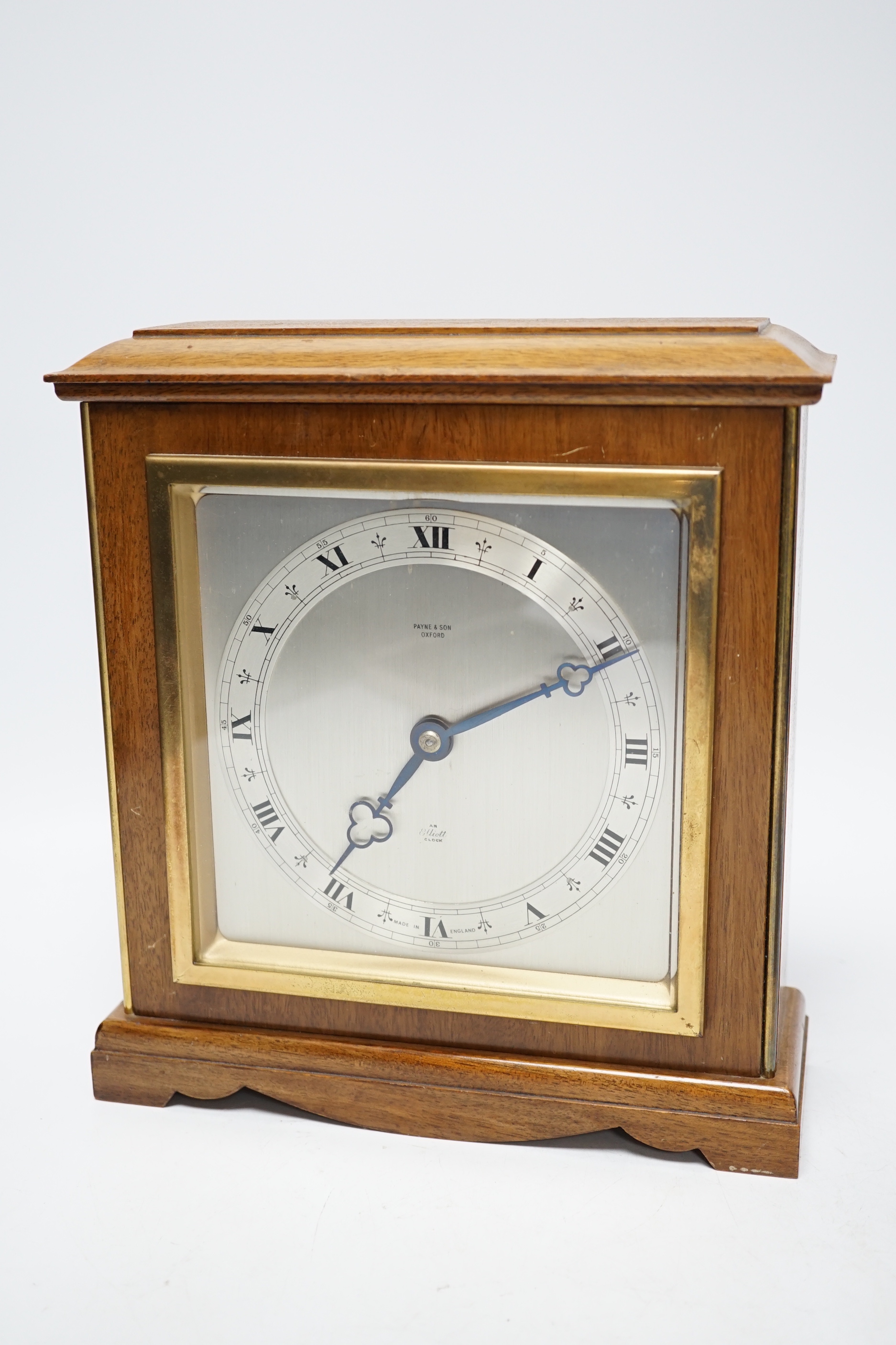 Two modern timepieces, Elliot and Roulet, tallest 23.5cm